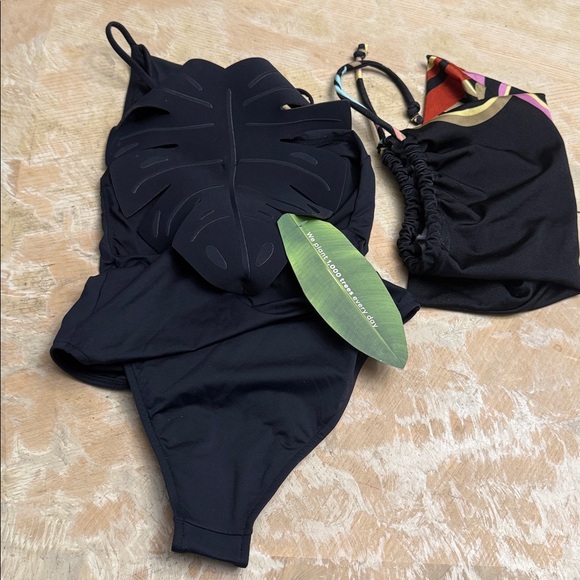 Farm Rio 🌴☀️ Made In Brazil Black Leaf One-piece High Neck Swimsuit - Picture 7 of 7